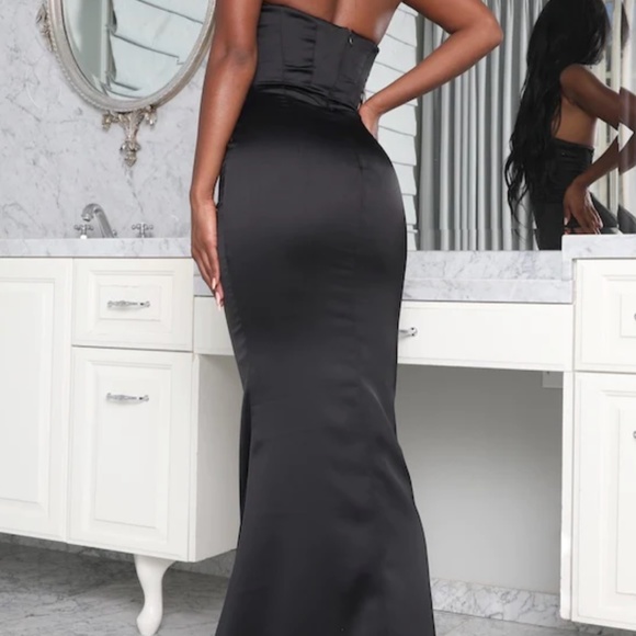 Madison Strapless Corset Gown- Black - Picture 2 of 2